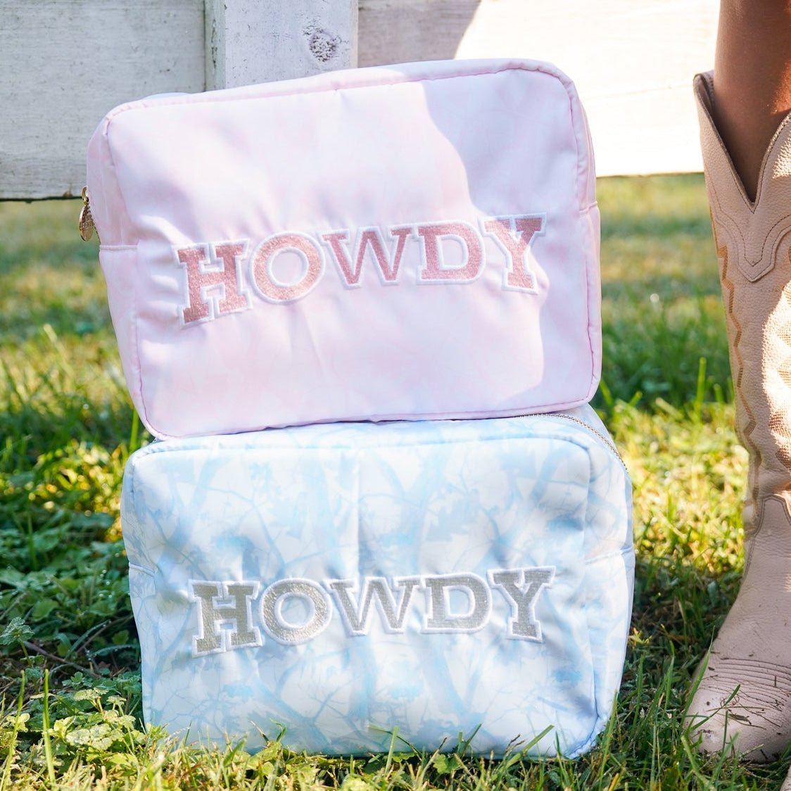 Howdy XL Travel Bag – Pink Camo or Blue Camo (11" x 5" x 8") - Girls Trip Goods