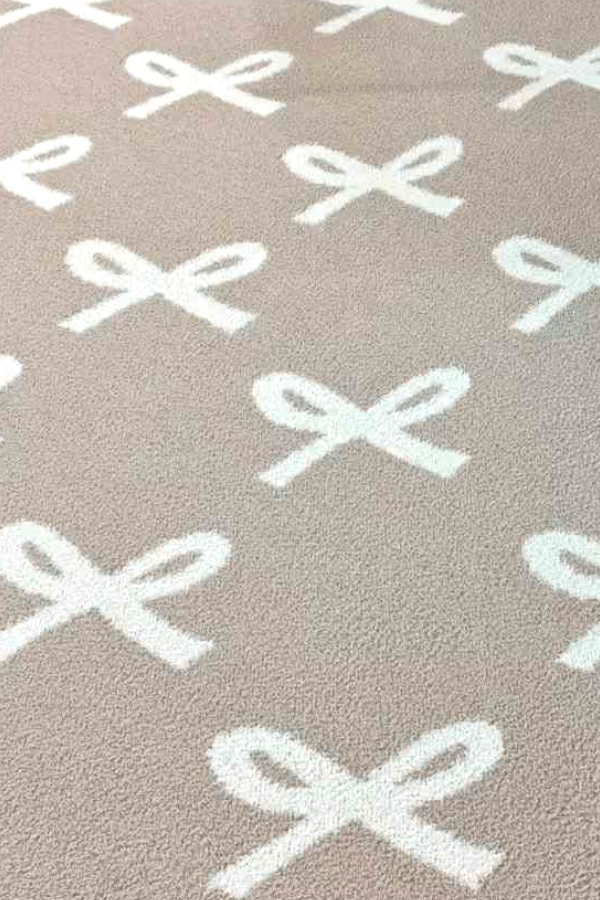 Reversible Bow Print Throw Blanket – Taupe & Cream (50" x 59.84") - Girls Trip Goods